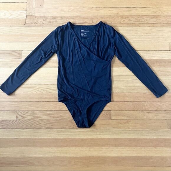 STORQ Black Wrap V-Neck Basic Solid Neutral Maternity Bodysuit Size 2 Small - Picture 1 of 8